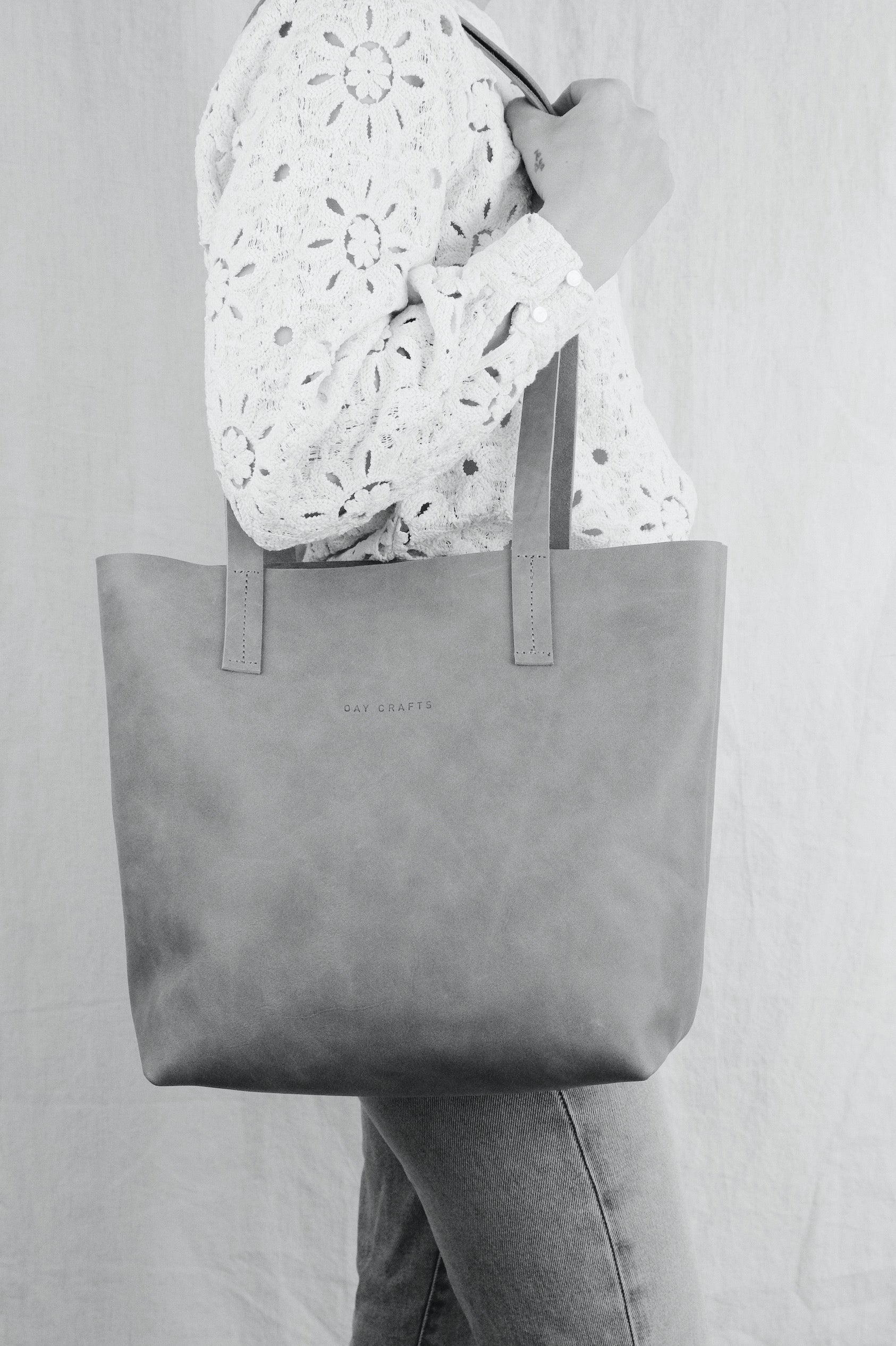 Bioleder Shopper GIRLBOSS - schwarz