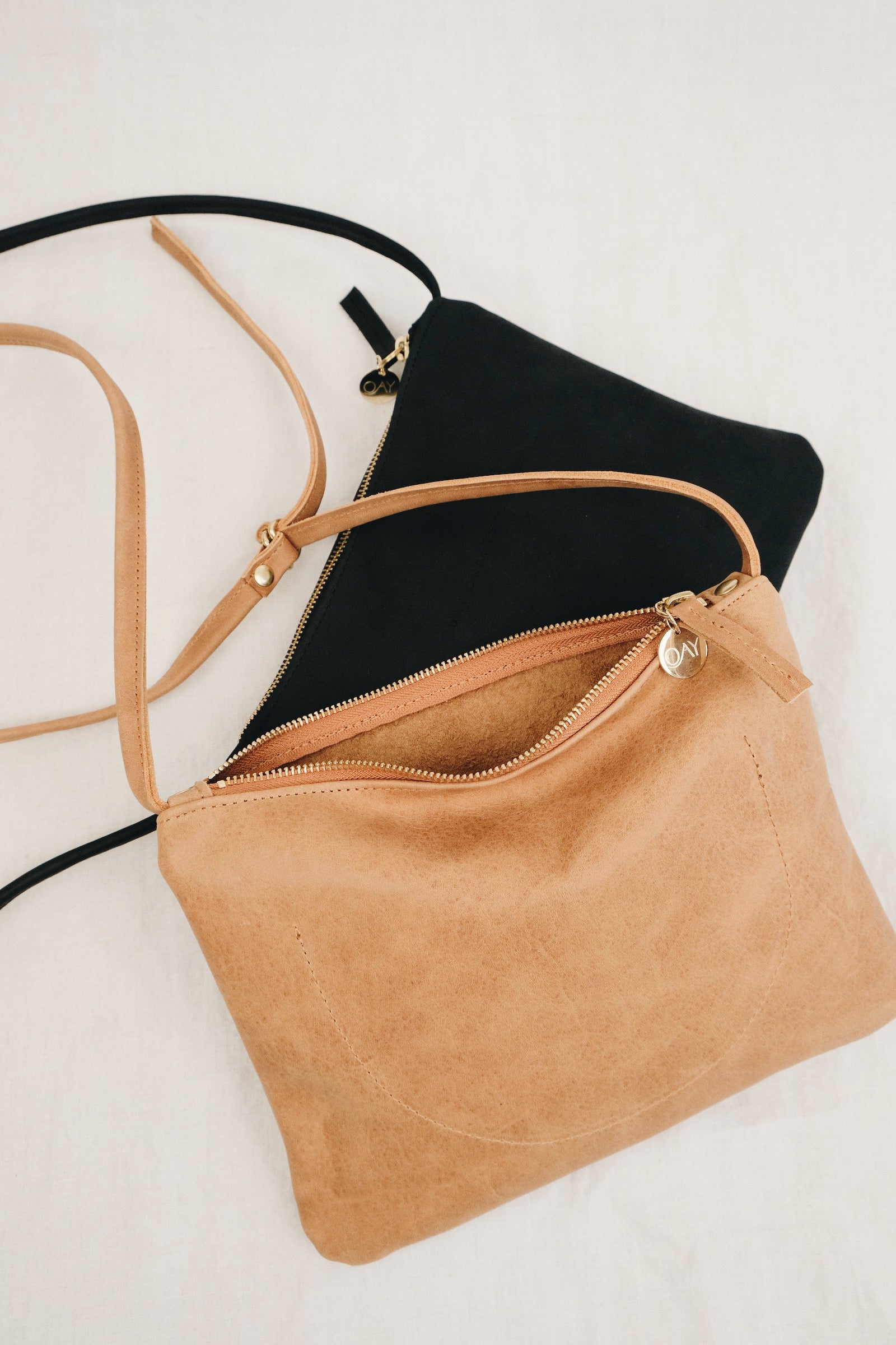 Bioleder Crossbody Bag AVA - schwarz
