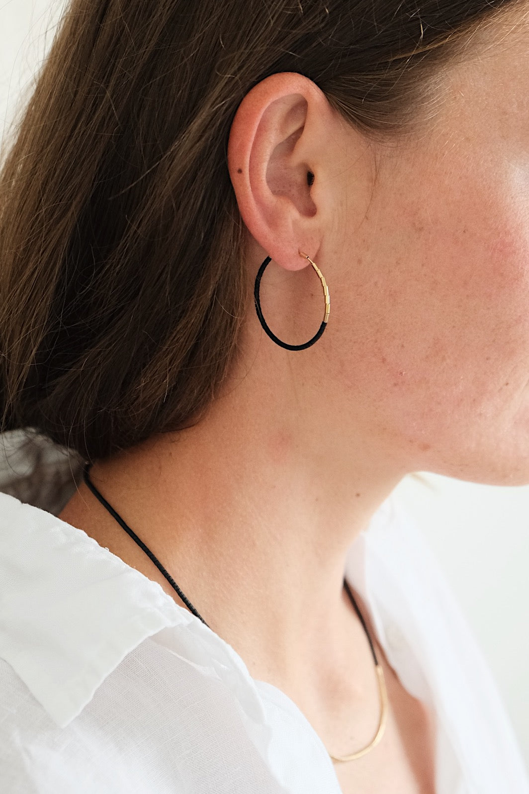 Echtgold Kreolen SIREN - schwarz