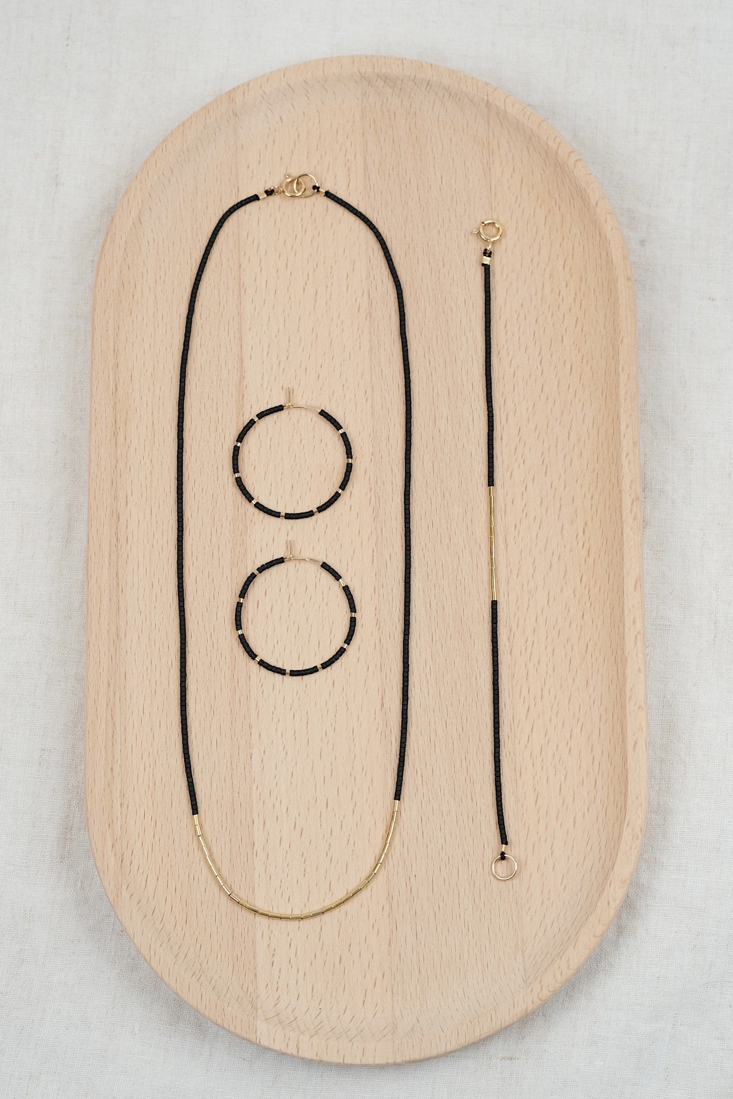 Echtgold Kreolen DOTS - schwarz